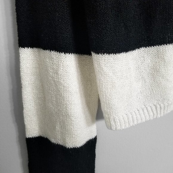 Wild Fable Black and White Striped Long Sleeve Top - Picture 6 of 7